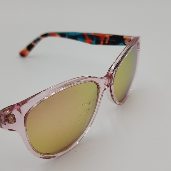 Carfia‎ Stylish Pink Sunglasses With Generic Bag main image 4